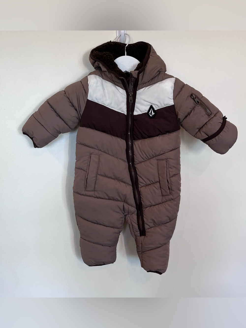 Volcom 6/9 Month Baby Boys Snowsuit Hooded Insulated Fleece Lined Chestnut